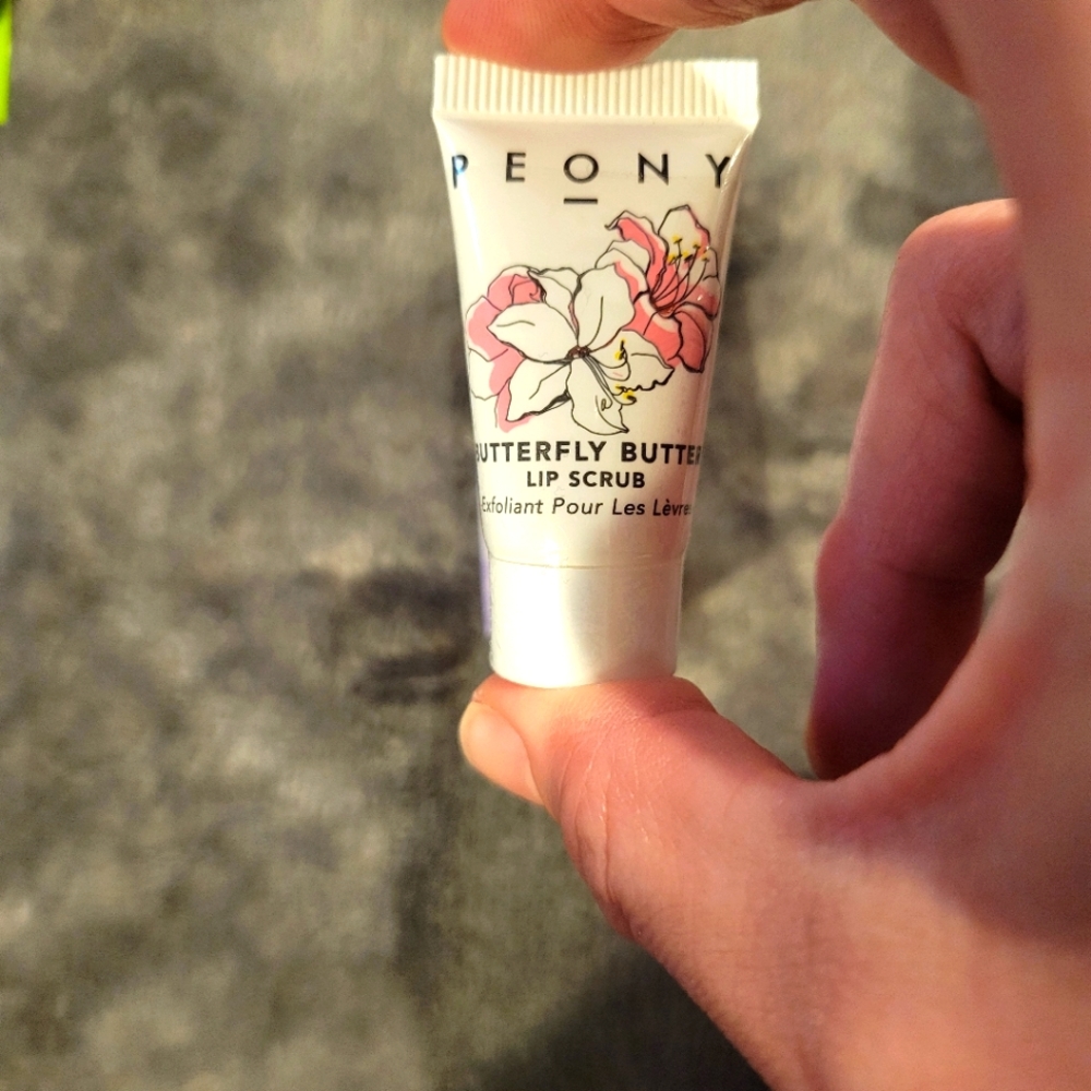 Lip Scrub - Picture 3 of 4